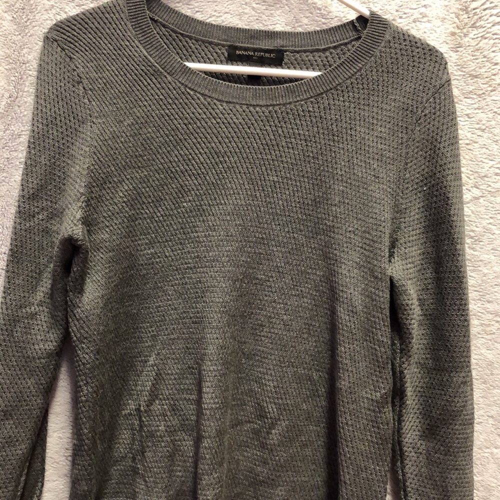 Grey sweater
